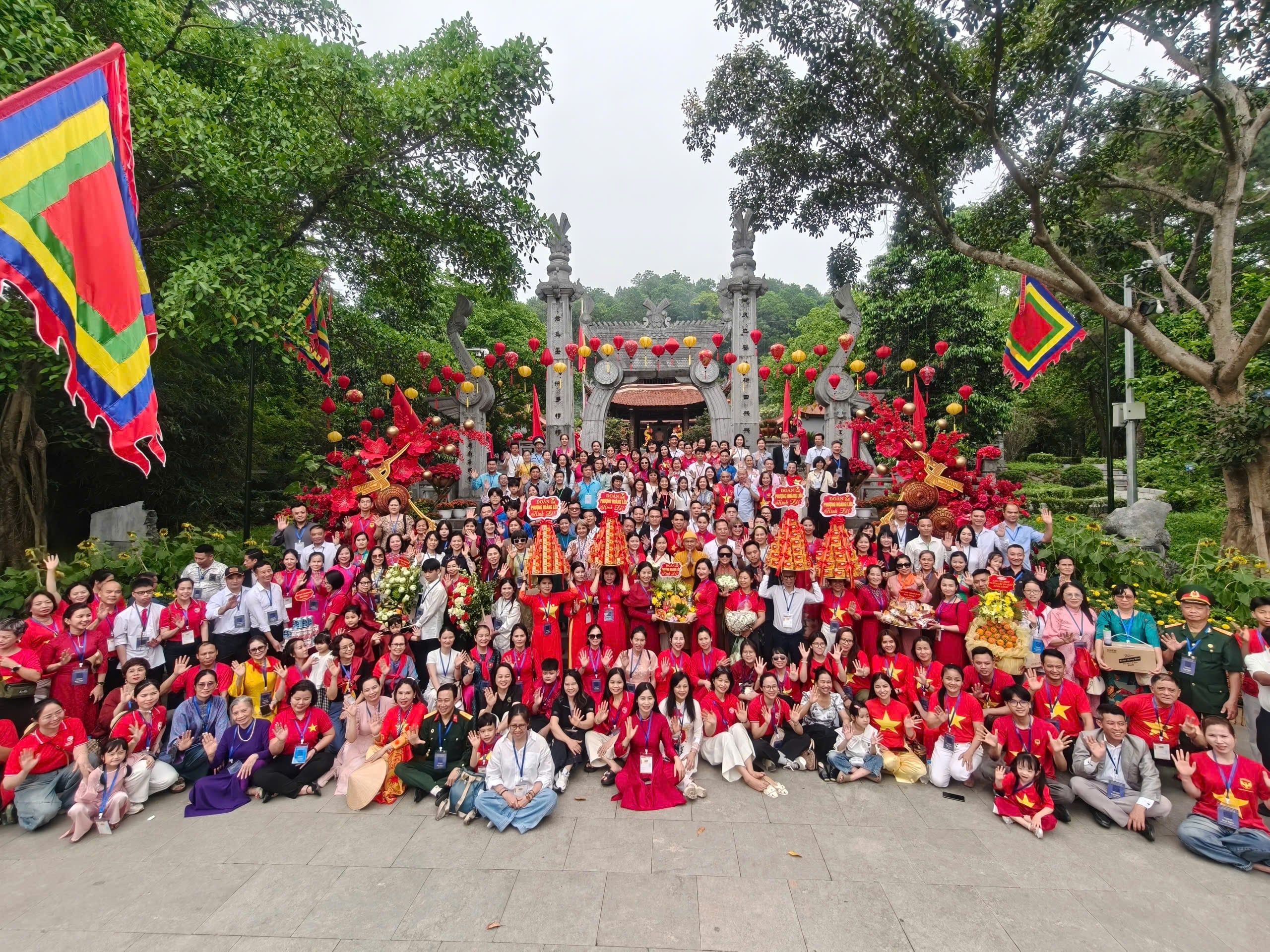 phat-dong-cuoc-thi-dai-su-trong-cay-nhi-su-trong-cay-gieo-mam-xanh-huong-ve-nguon-coi-10.jpg