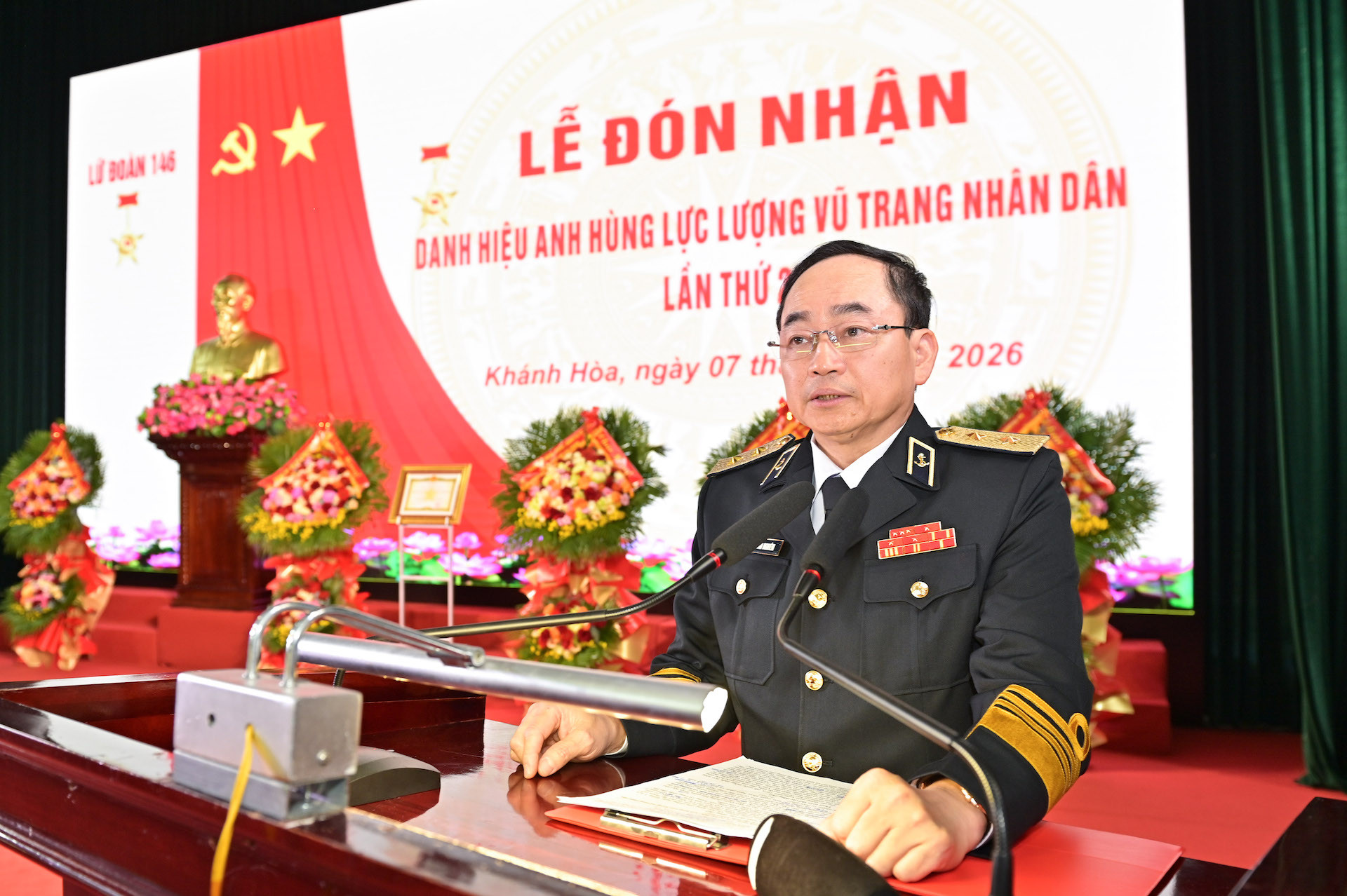 Phó Đô đốc Trần Thanh Nghiêm, Ủy viên Ban Chấp hành Trung ương Đảng, Ủy viên Quân ủy Trung ương   Tư lệnh Hải quân phát biểu chúc mừng.jpg