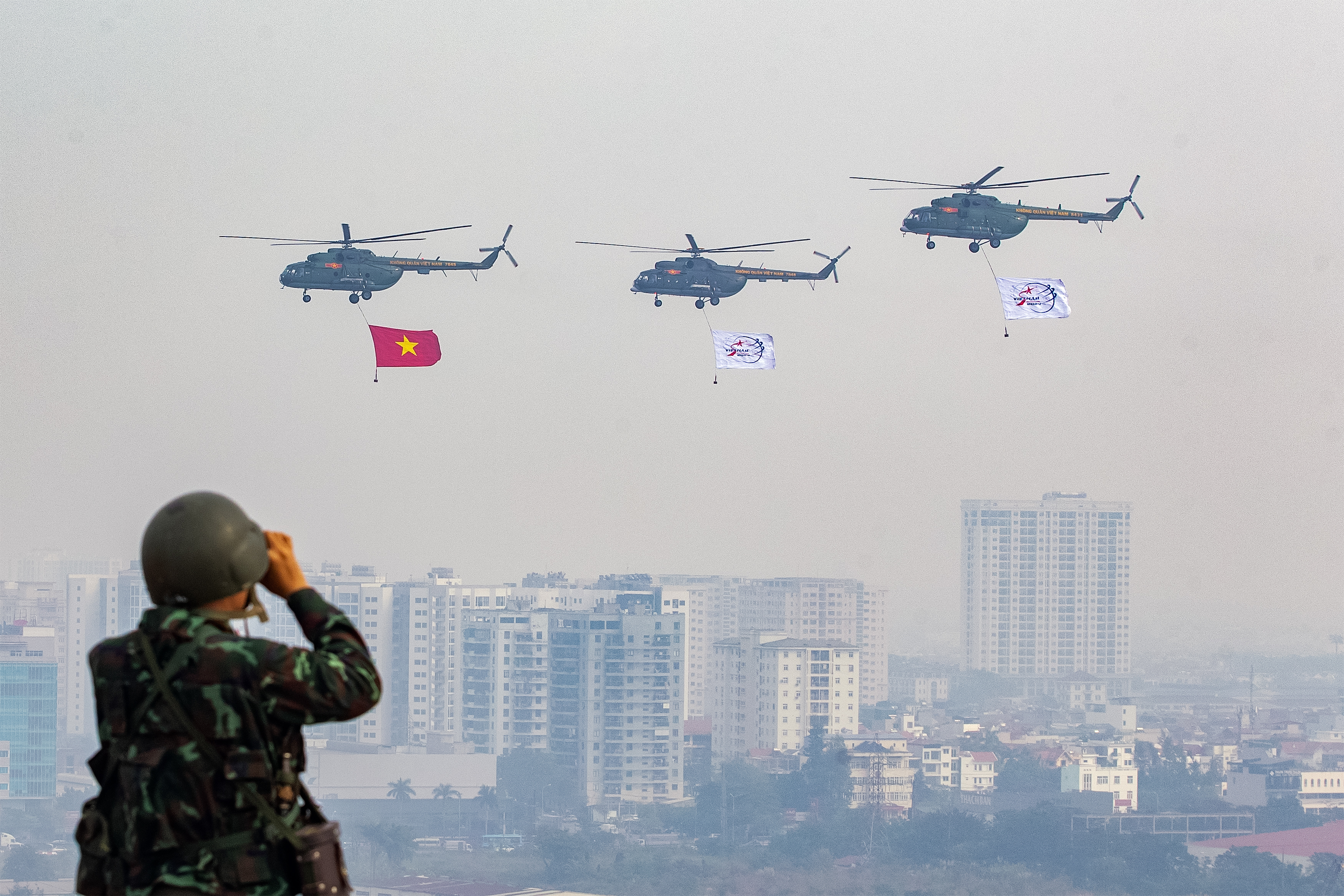 Giữ vững bầu trời bình yên 