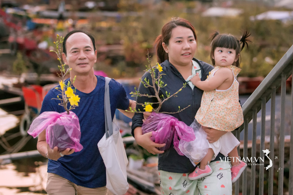 นำฤดูใบไม้ผลิกลับมา