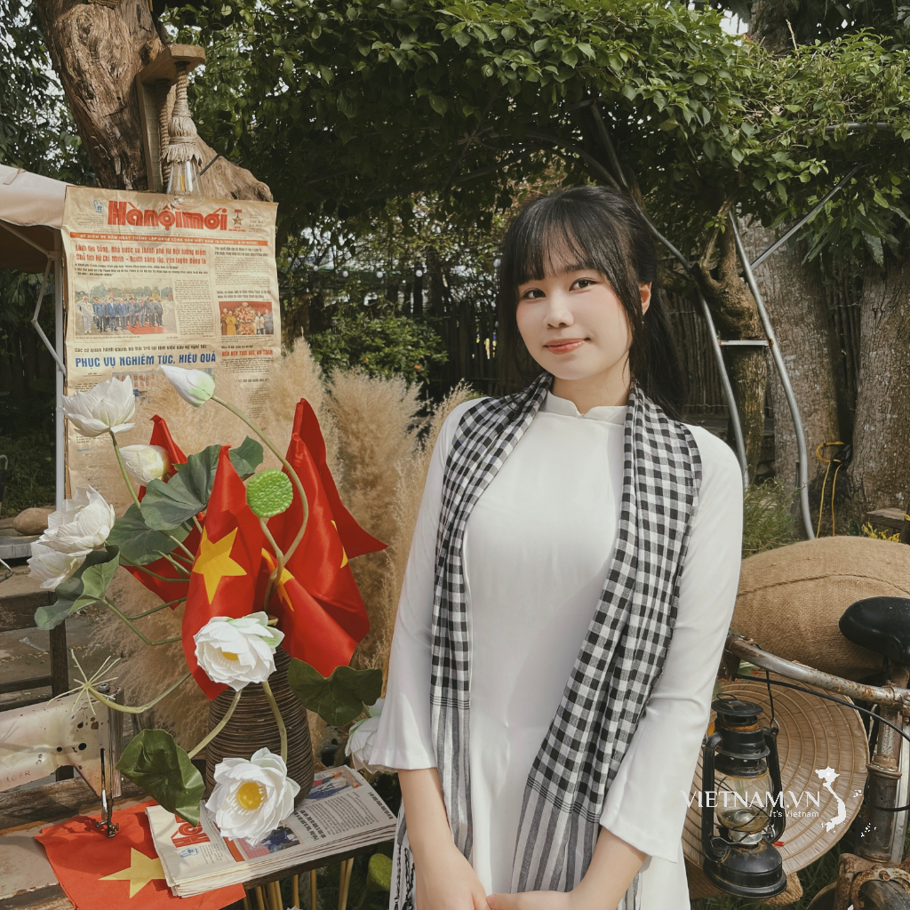 សាមញ្ញនិងស្ងប់ស្ងាត់