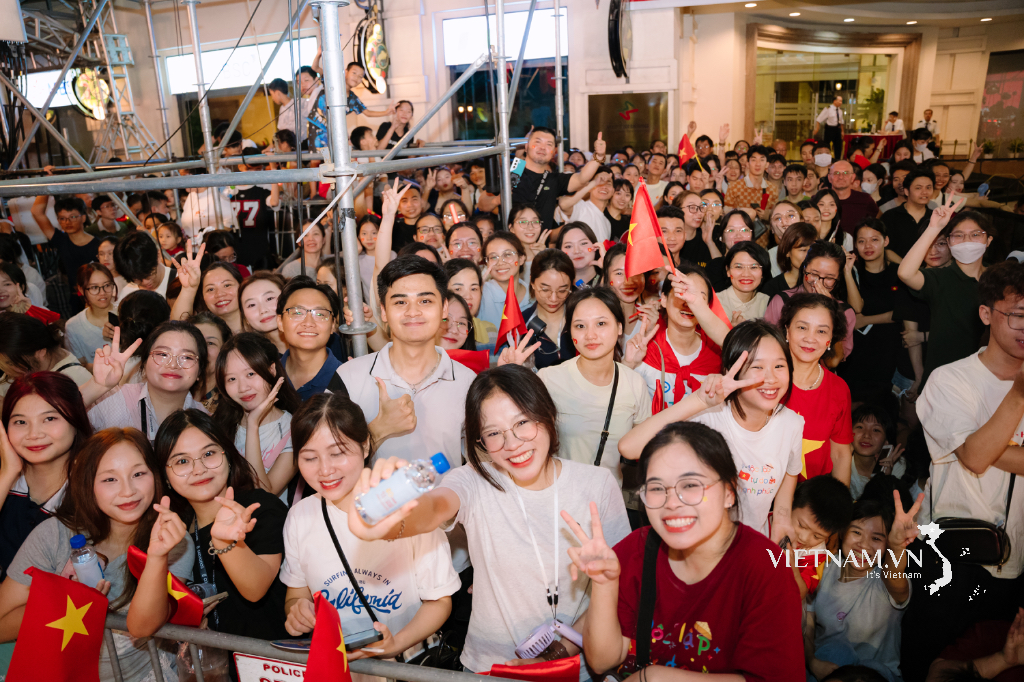 I am proud to be Vietnamese.