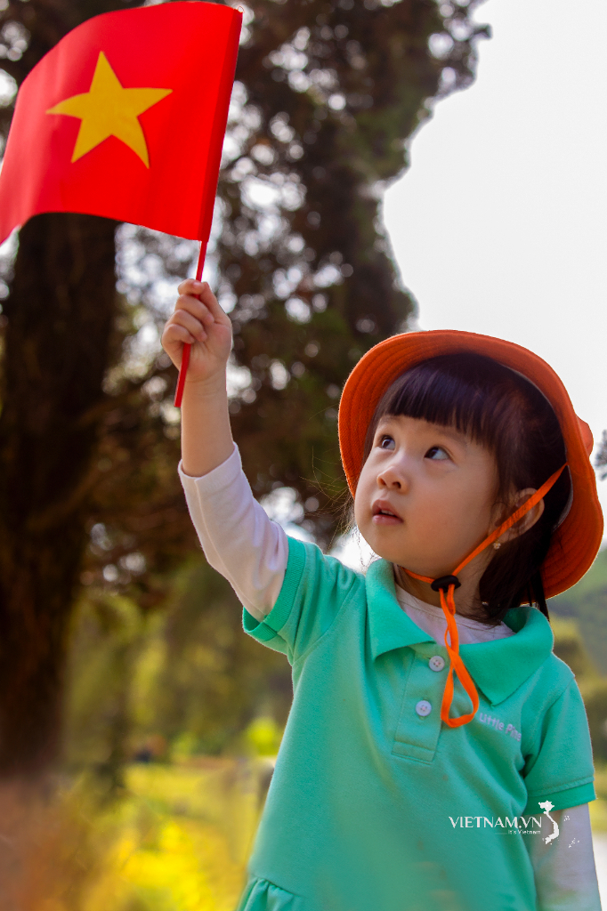 Bé yêu Tổ Quốc