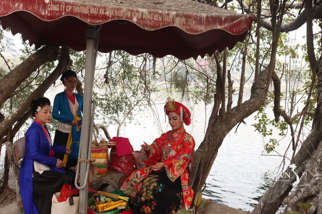Trước  giờ biểu diễn