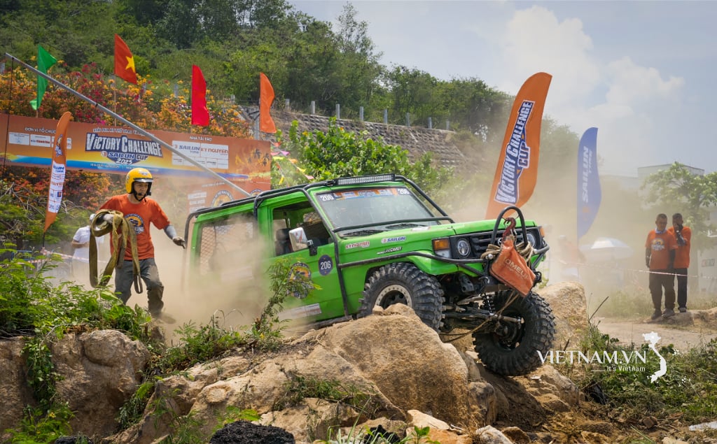 ការ​ប្រណាំង​ក្រៅ​ផ្លូវ បំពេញ​ចំណង់​ចំណូល​ចិត្ត ការ​ប្រឈម​នឹង​ភាព​ក្លាហាន-4