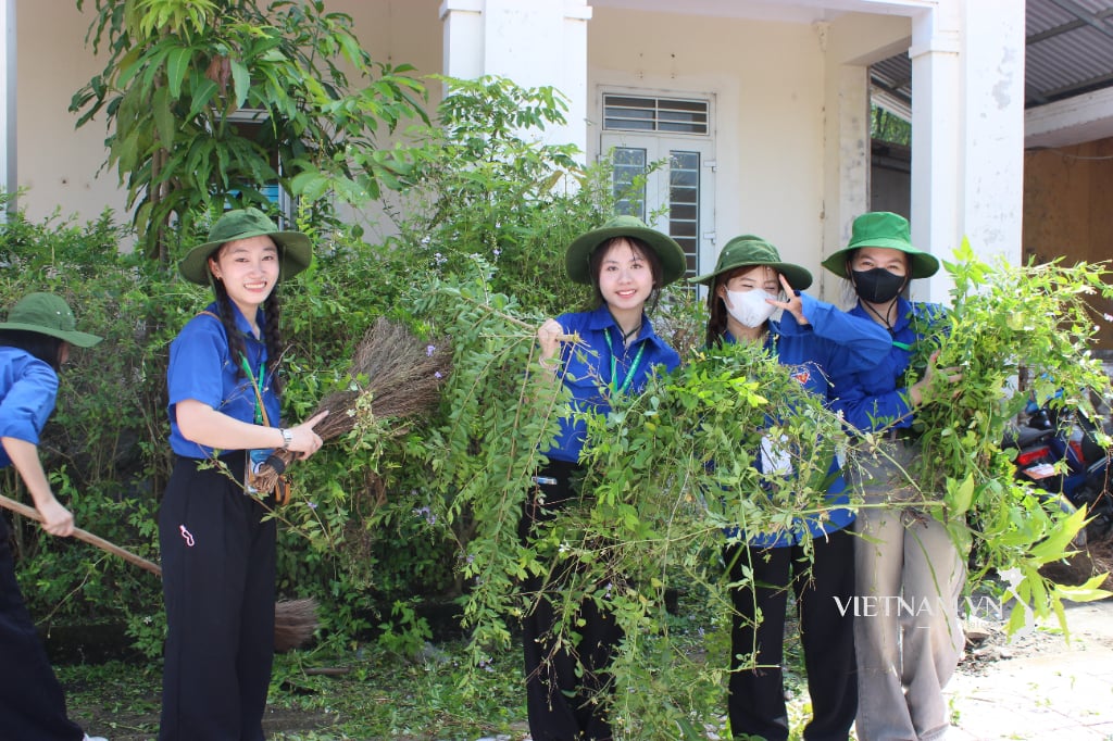 ស្នាមញញឹមអ្នកស្ម័គ្រចិត្ត-4