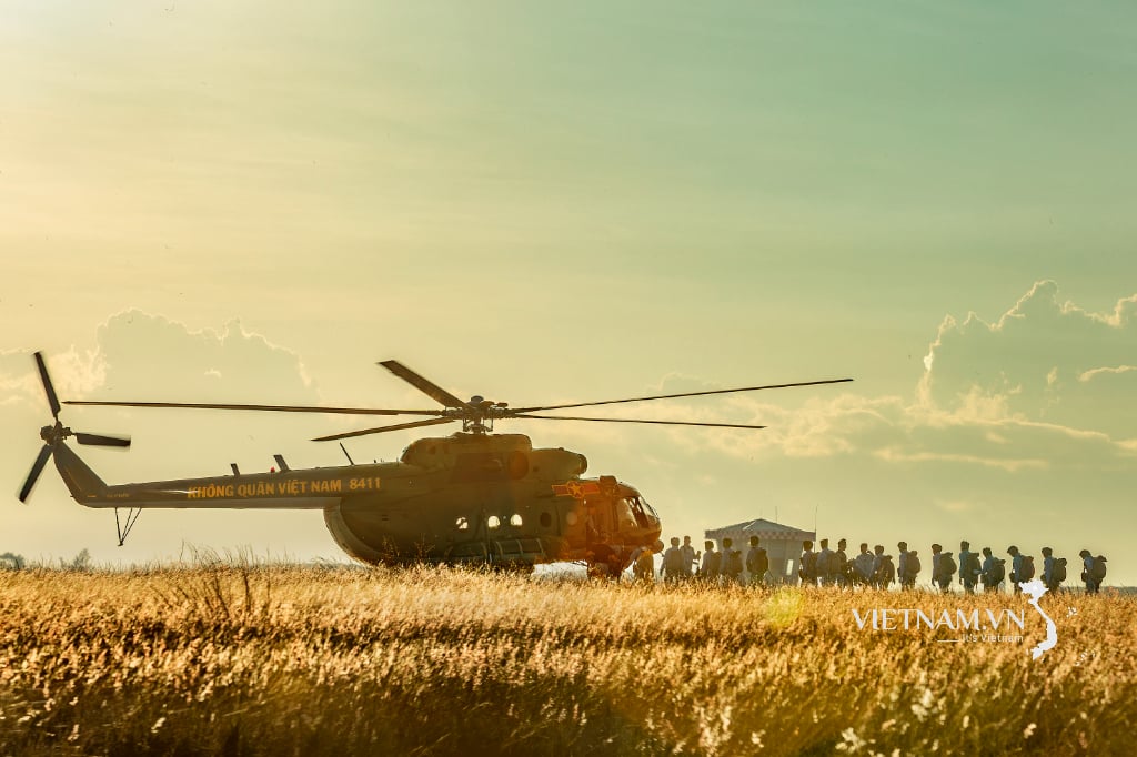 Regiment 910 – Offiziersschule der Luftwaffe übt Fallschirmausbildung im Jahr 2025-2