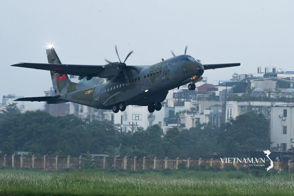 Air Brigade 918 អនុវត្តយ៉ាងសកម្មនូវយន្តហោះដឹកជញ្ជូនសម្រាប់បេសកកម្ម A80-3