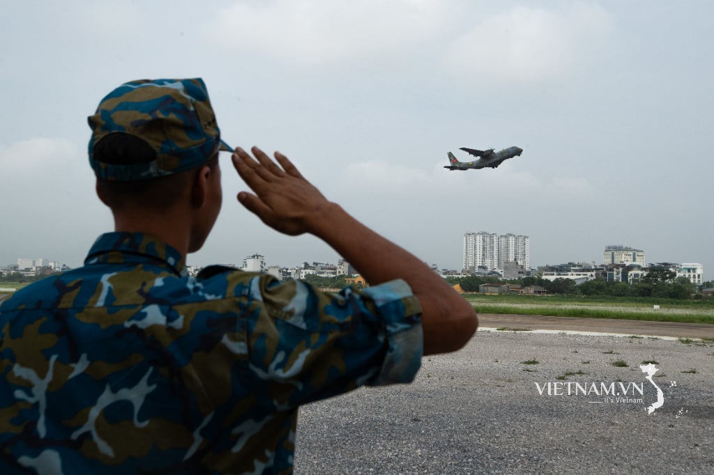 Air Brigade 918 អនុវត្តយ៉ាងសកម្មនូវយន្តហោះដឹកជញ្ជូនសម្រាប់បេសកកម្ម A80-4