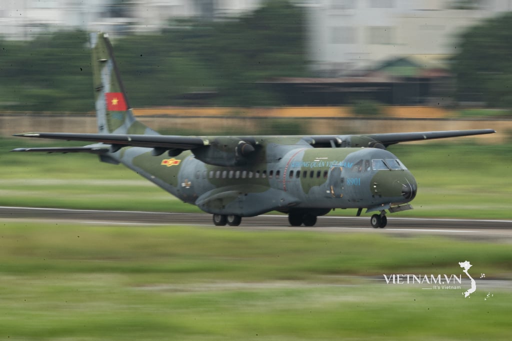 Air Brigade 918 អនុវត្តយ៉ាងសកម្មនូវយន្តហោះដឹកជញ្ជូនសម្រាប់បេសកកម្ម A80-8