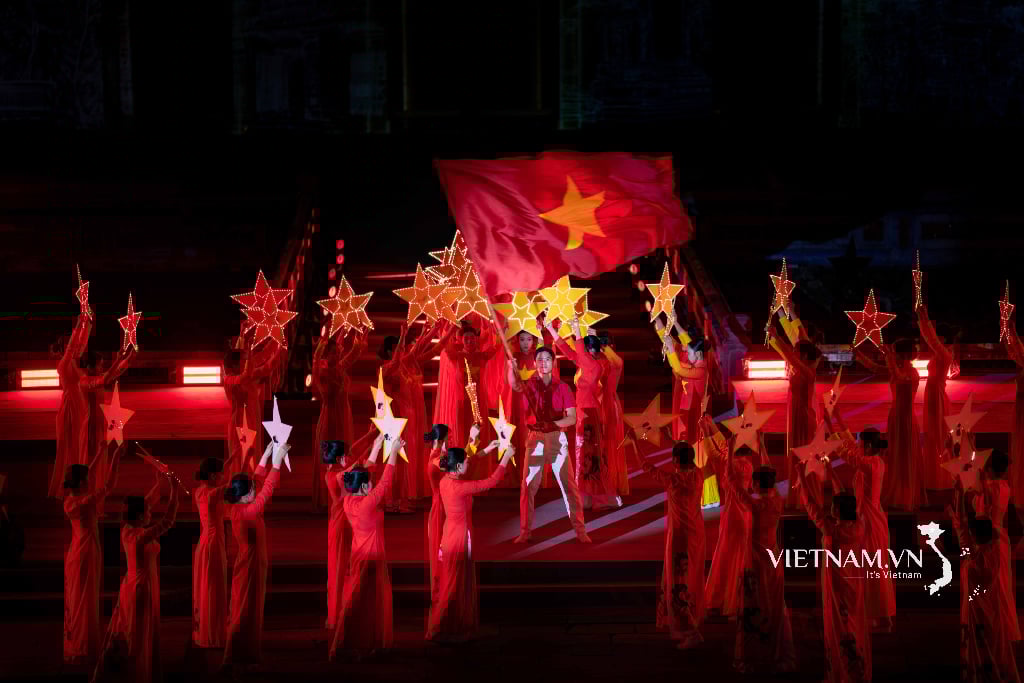 Sắc màu hoà bình-2