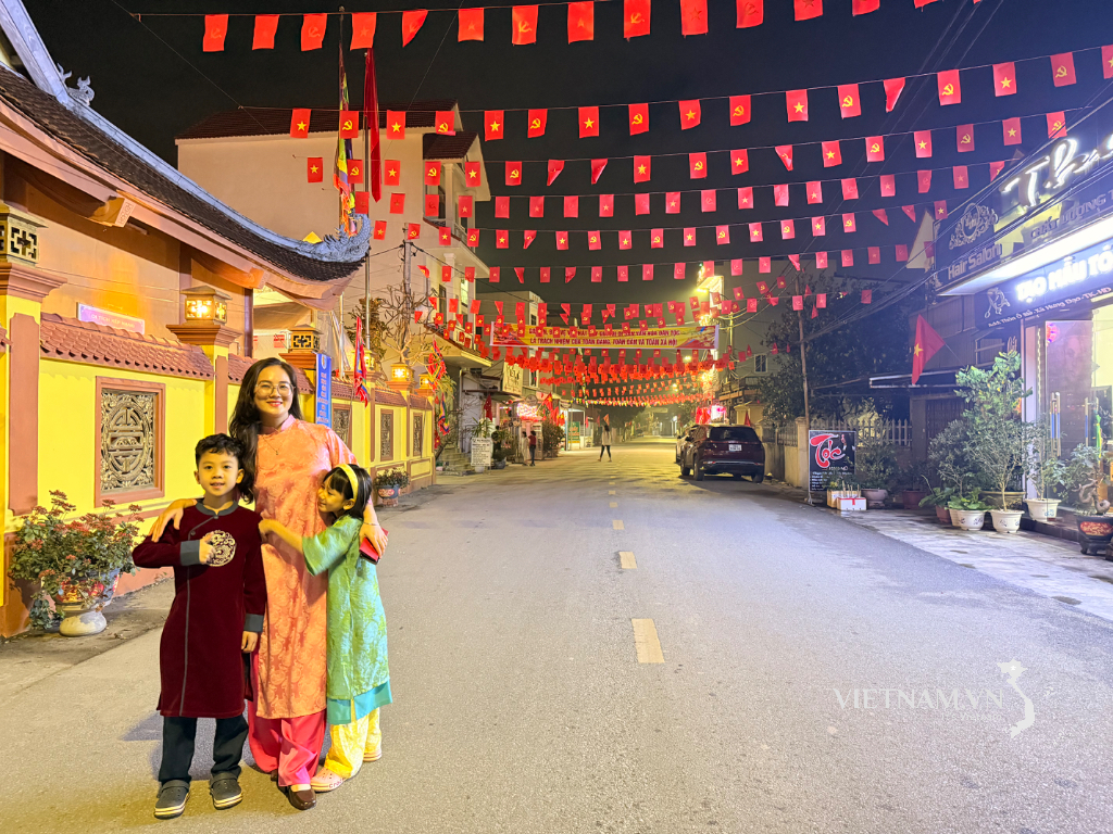 The moment of welcoming the Lunar New Year of the Horse.