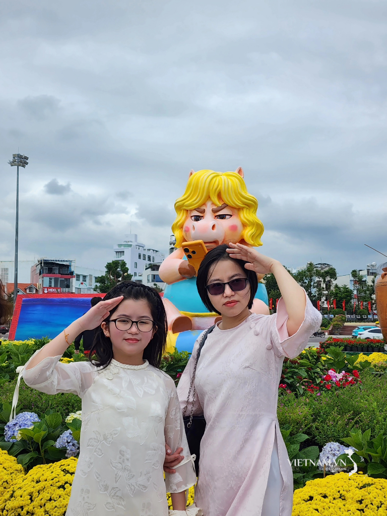 Linh Vật Ngựa Ở Quy Nhơn Chào Xuân 2026