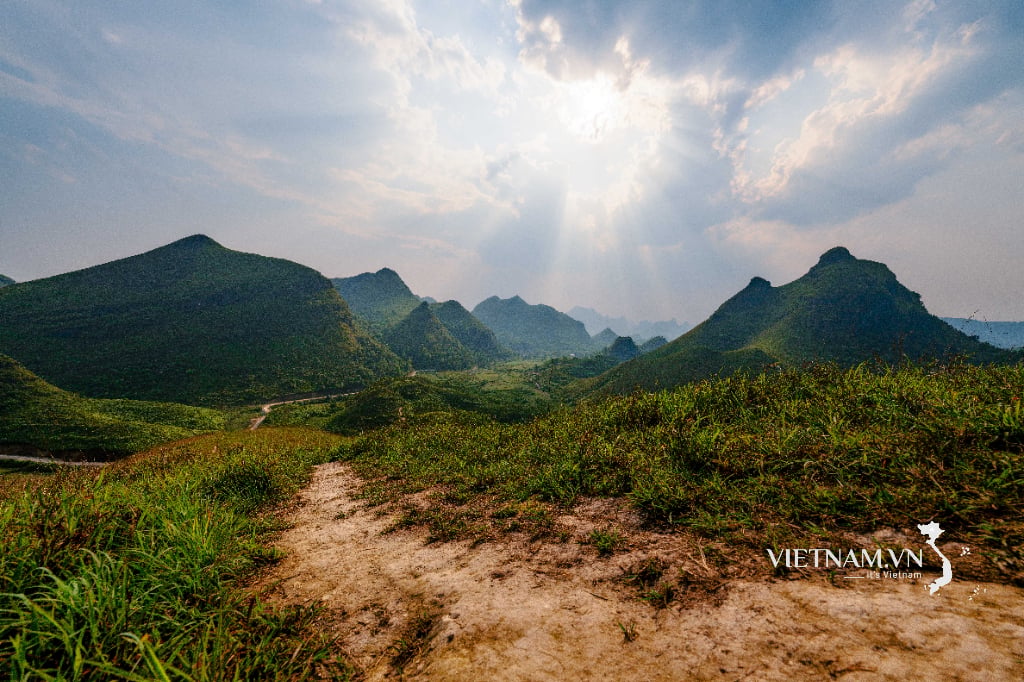 Licht auf dem Gipfel von Ba Quang