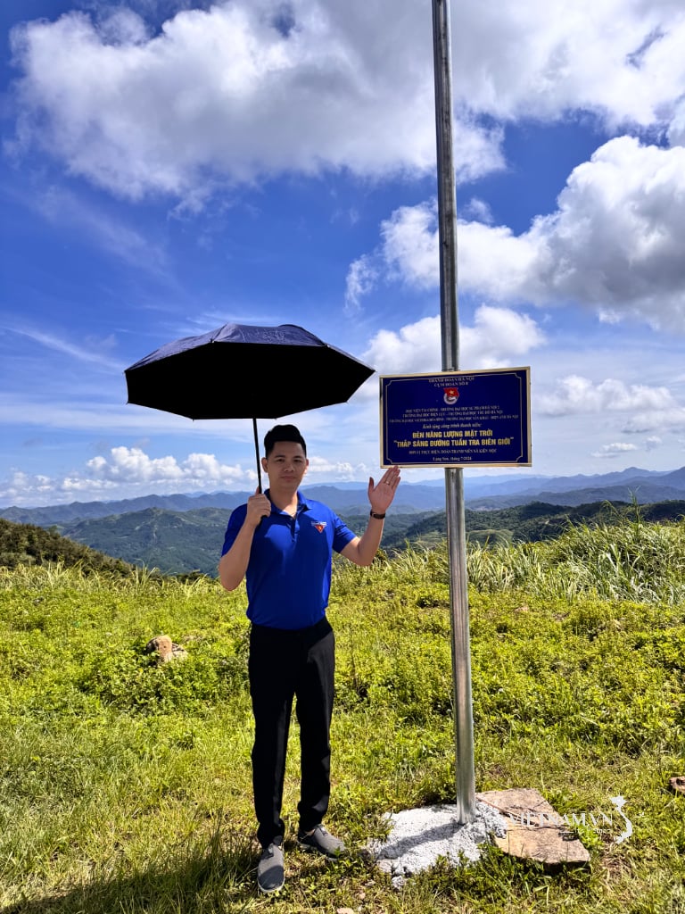 Thắp sáng vùng biên bảo vệ tổ quốc