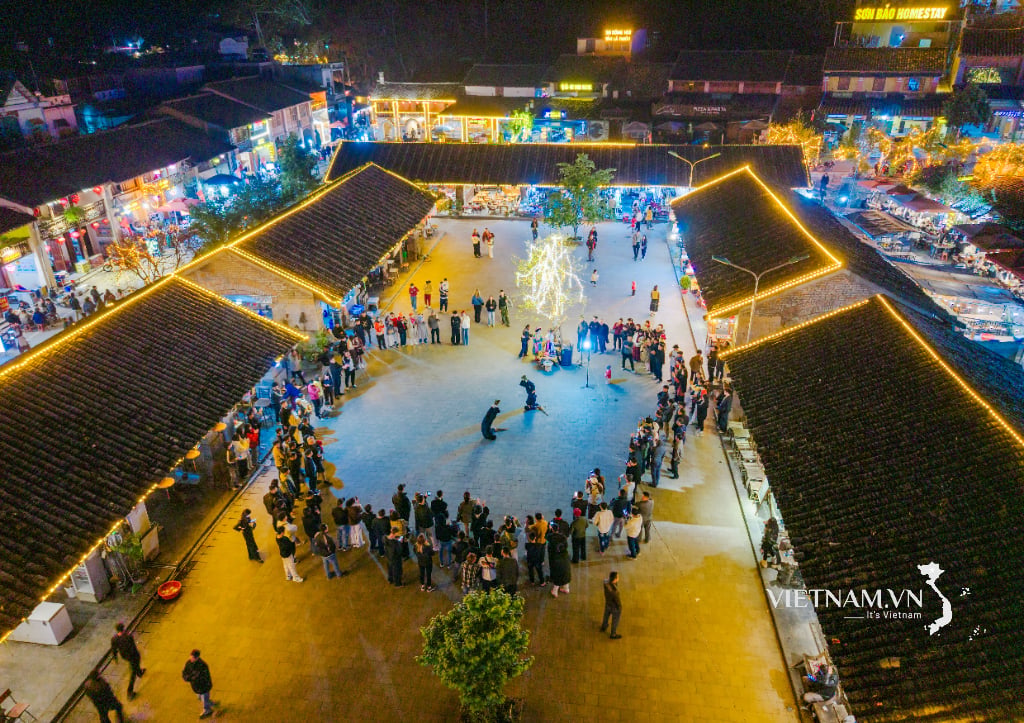 MỘT THOÁNG ĐỒNG VĂN