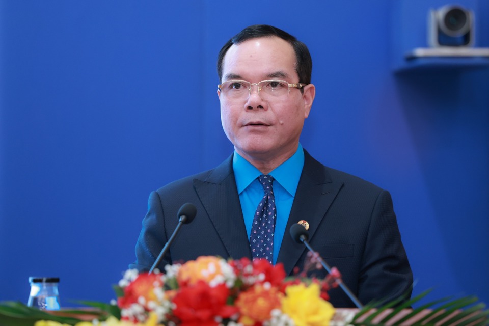 Member of the Party Central Committee, President of the Vietnam General Confederation of Labor Nguyen Dinh Khang - Photo: Hai Nguyen