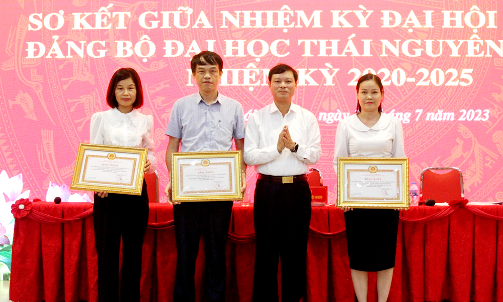 Đồng chí Dương Xuân Hùng, Ủy viên Ban Thường vụ, Trưởng Ban Tổ chức Tỉnh ủy