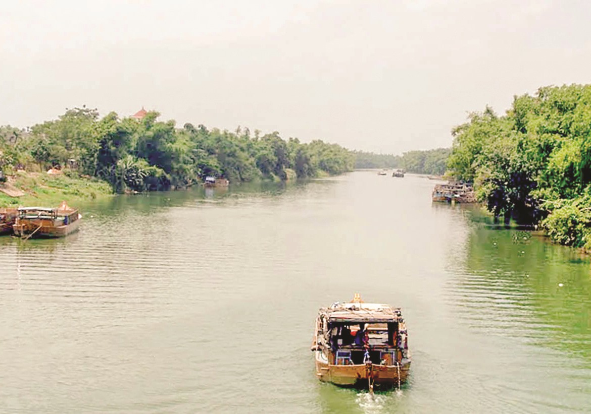 Vinh Dien River.