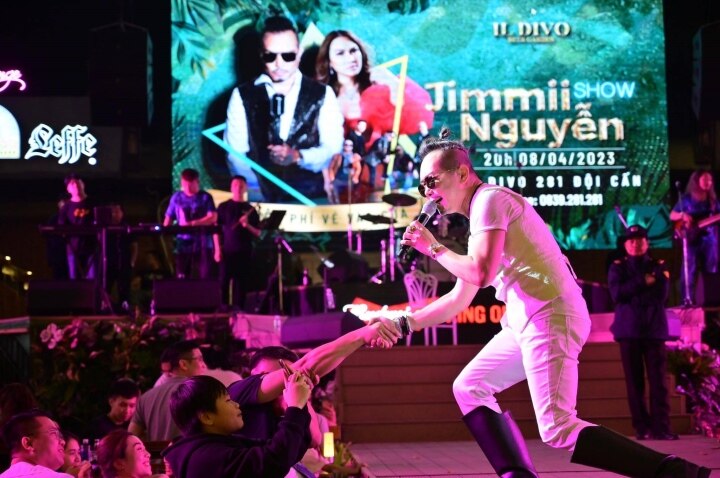 The concert was taking place but was urgently stopped, Jimmii Nguyen: 'I'm not wrong' - 1