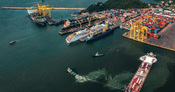 El puerto de Tien Sa recibe barcos con una capacidad de casi 50.000 DWT