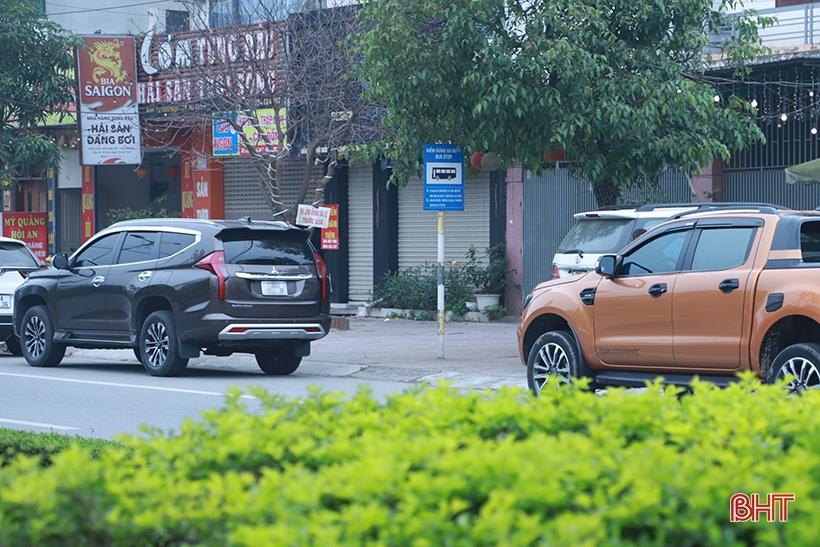 Stationnement « sans soucis » aux arrêts de bus de la ville de Ha Tinh