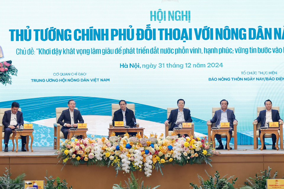 Thủ tướng Chính phủ Phạm Minh Chính chủ trì hội nghị đối thoại với nông dân Việt Nam năm 2024. Ảnh : Nhật Bắc