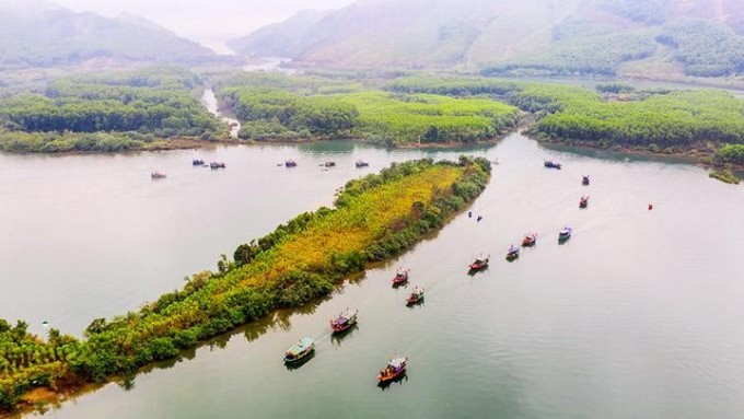 The beauty of Ba Che River. Photo: Nguyen Hai Duy