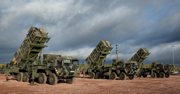 NATO moves anti-aircraft missiles closer to Russian border