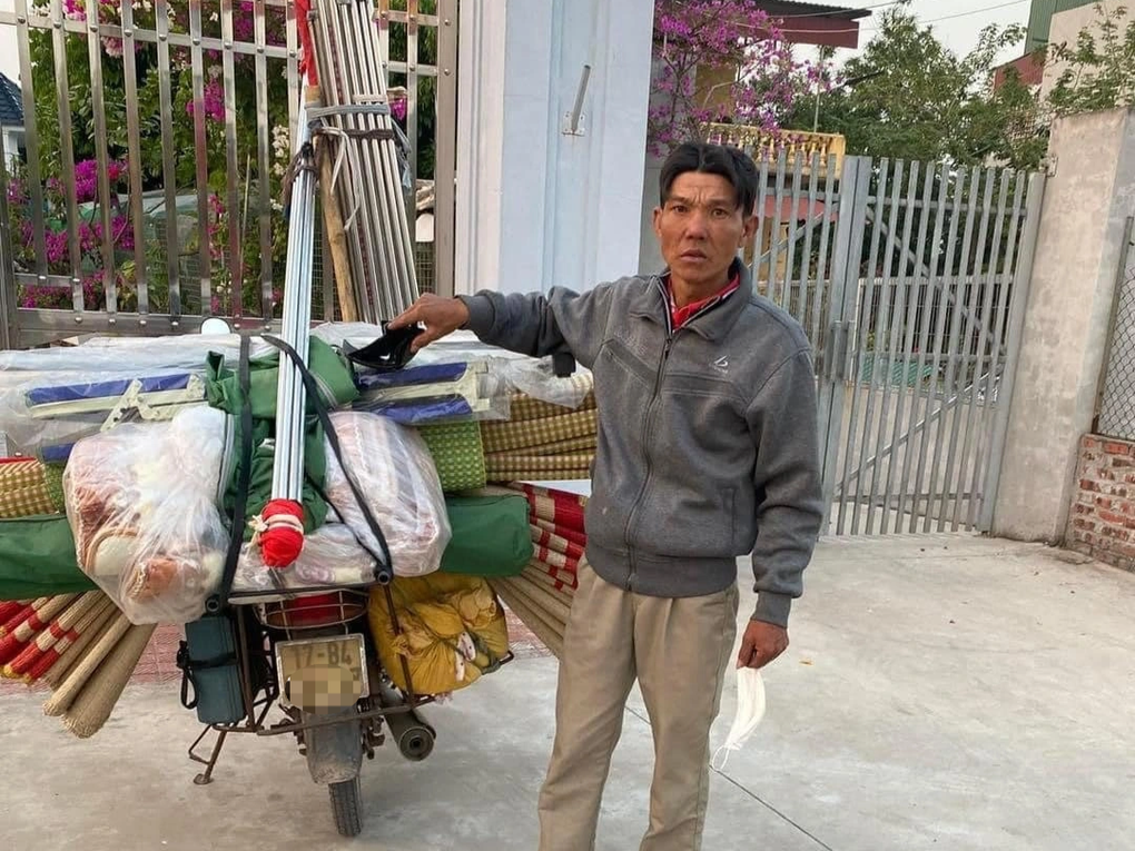 Người đàn ông bán chiếu bị mất ví và cái kết bất ngờ từ cộng đồng mạng - 2
