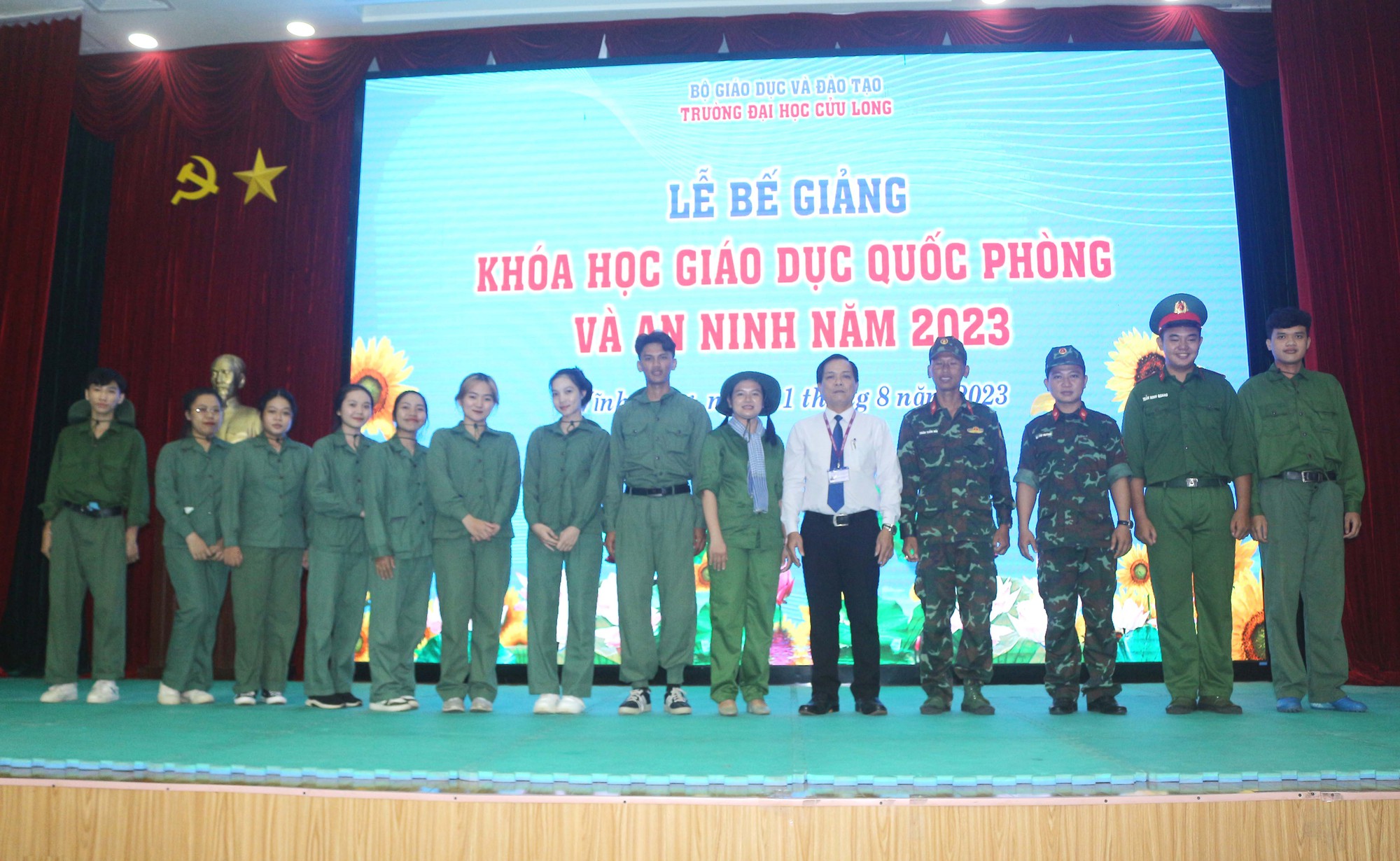 Trường ĐH Cửu Long bế giảng khóa học trải nghiệm đặc biệt - Ảnh 6.
