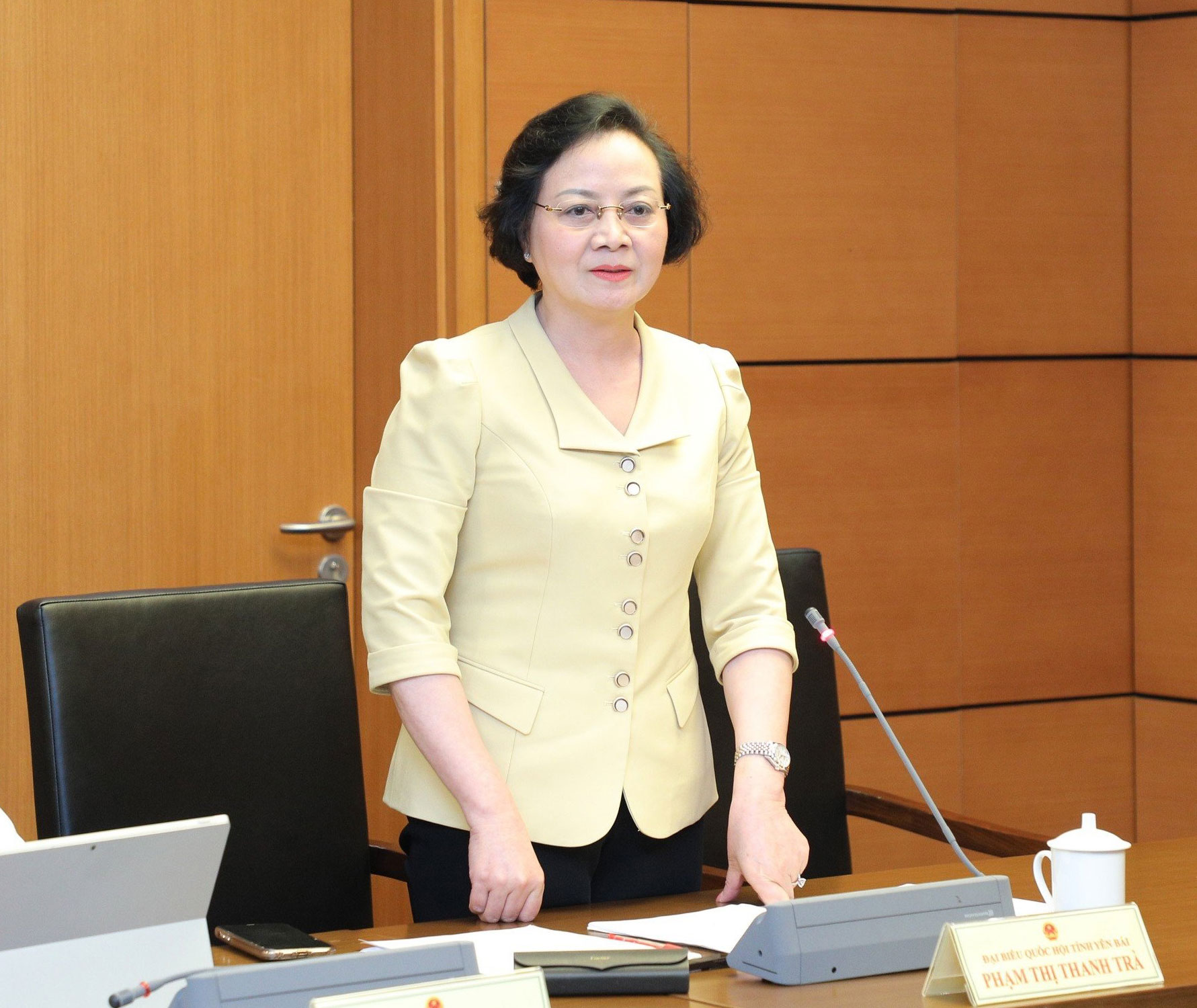 내무부 장관 Pham Thi Thanh Tra: 정부는 급여 인상을 위한 충분한 자원을 확보하고 있습니다. -0