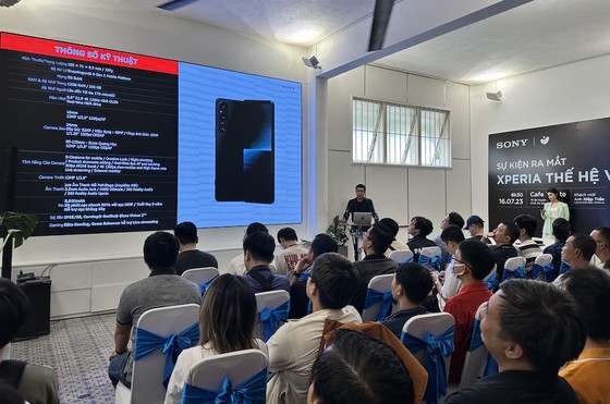 Sony Electronic Vietnam opens sales of Xperia 1V and Xperia 10V photo 4