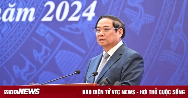 Thủ tướng Phạm Minh Chính phát biểu tại hội nghị tổng kết năm học 2024 - 2025 diễn ra sáng nay.