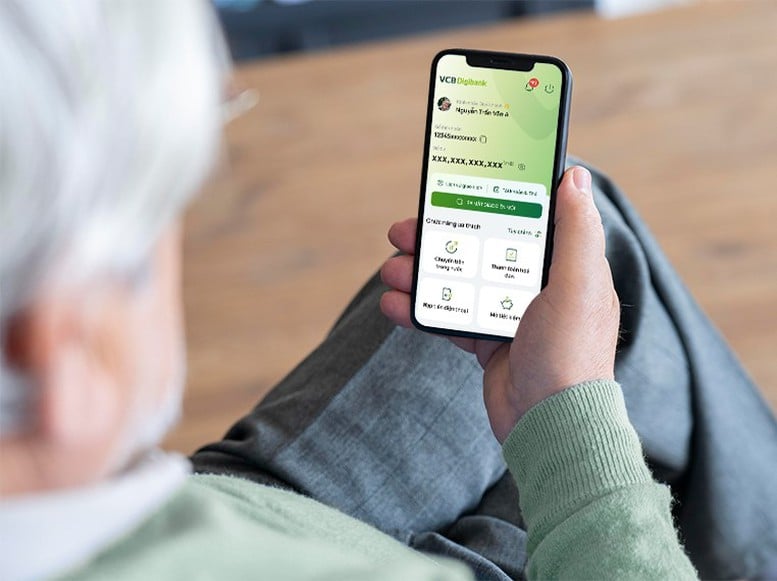 VCB Digibank có thêm giao diện ‘An vui’ cho khách lớn tuổi- Ảnh 2.
