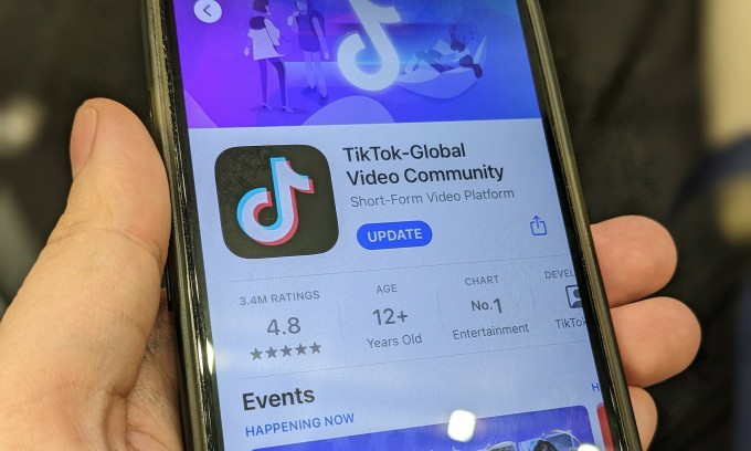 TikTok app on iPhone's App Store. Photo: SH