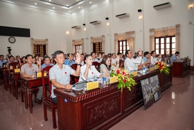 ปิดการประชุมสมัยที่ 18 สภาประชาชนจังหวัดครั้งที่ 8: ผ่านมติสำคัญ 26 ประเด็นด้านการพัฒนาเศรษฐกิจและสังคม