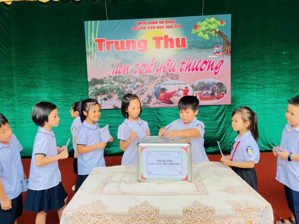 Trung thu lan tỏa yêu thương đến trẻ em có hoàn cảnh khó khăn, vùng bão lũ