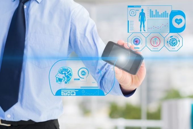 Der Einsatz von Technologie in der persönlichen Gesundheitsfürsorge wird einer der wichtigsten Trends im Jahr 2024 sein. Foto: Freepik