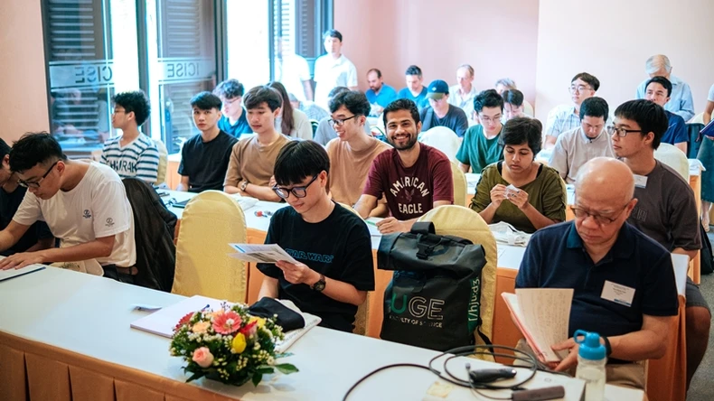 Inauguración de la 30ª Escuela de Física de Vietnam (foto 1)