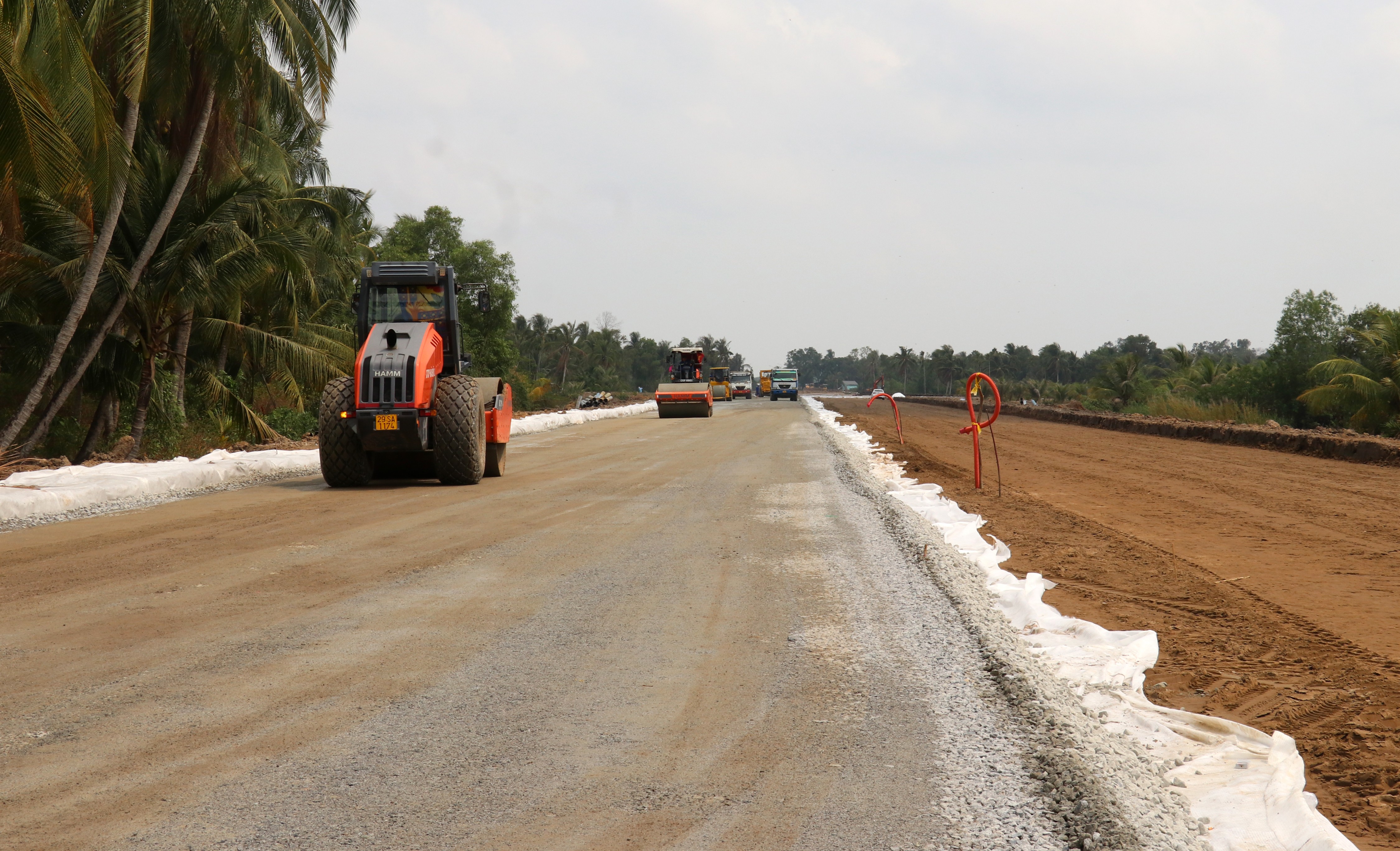 Bienes raíces - Kien Giang: Eliminación de obstáculos en la limpieza del sitio para proyectos clave (Imagen 2).