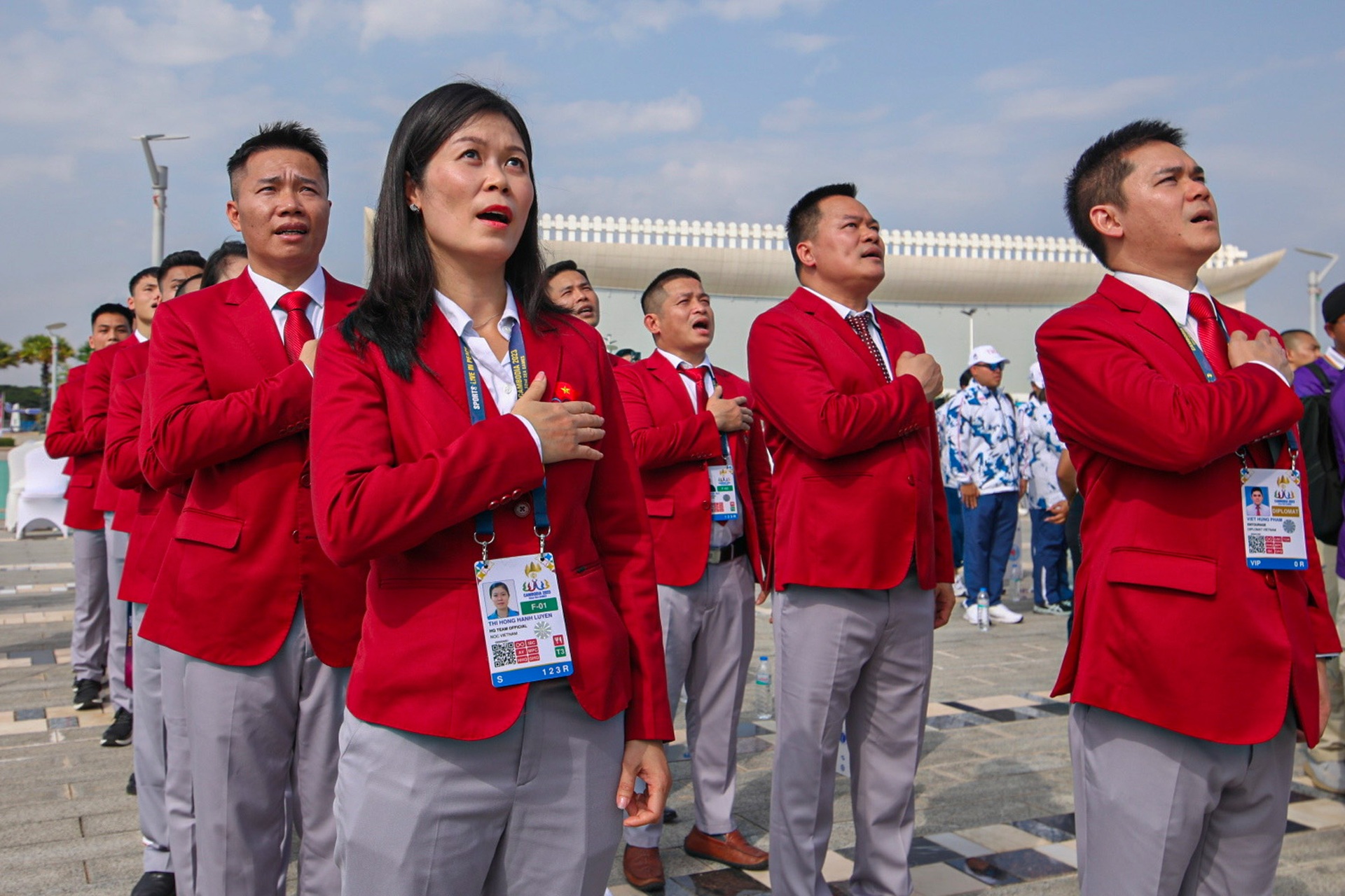 Cờ Việt Nam tung bay phấp phới tại lễ thượng cờ SEA Games 32 - 5