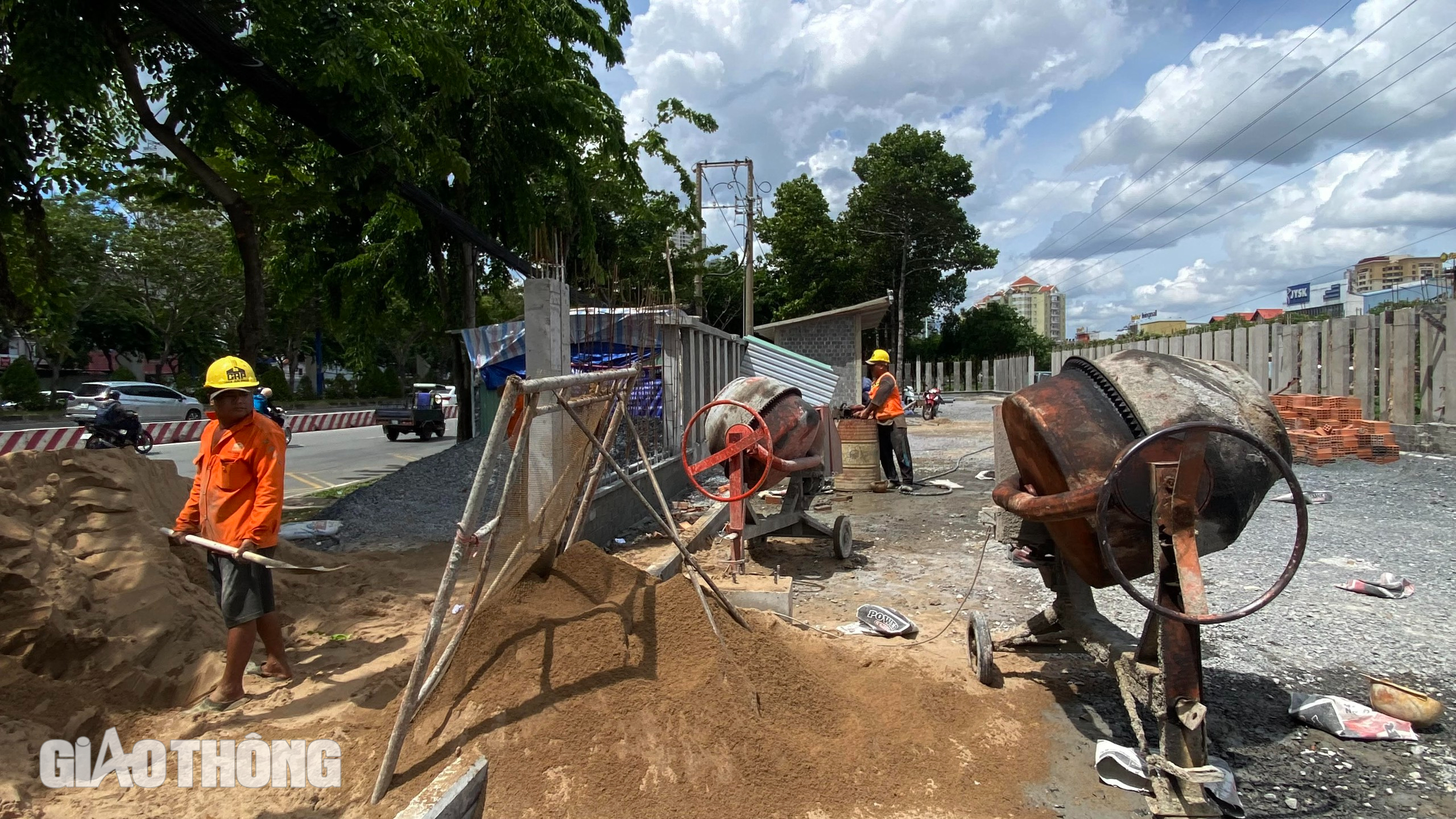 Tăng tốc xây bãi giữ xe, trạm xe buýt dọc metro Bến Thành - Suối Tiên- Ảnh 2.