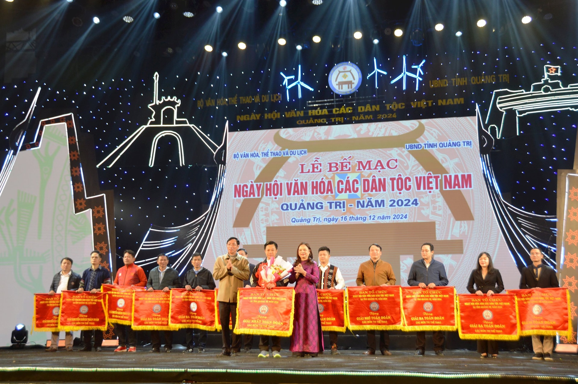 Abschlusszeremonie des vietnamesischen Ethnizitätskulturfestivals in der Provinz Quang Tri im Jahr 2024