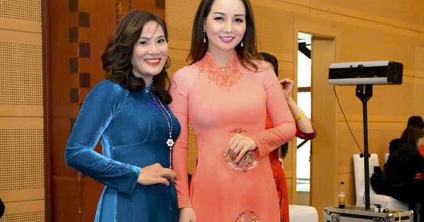 20 años de amor por el ao dai tradicional