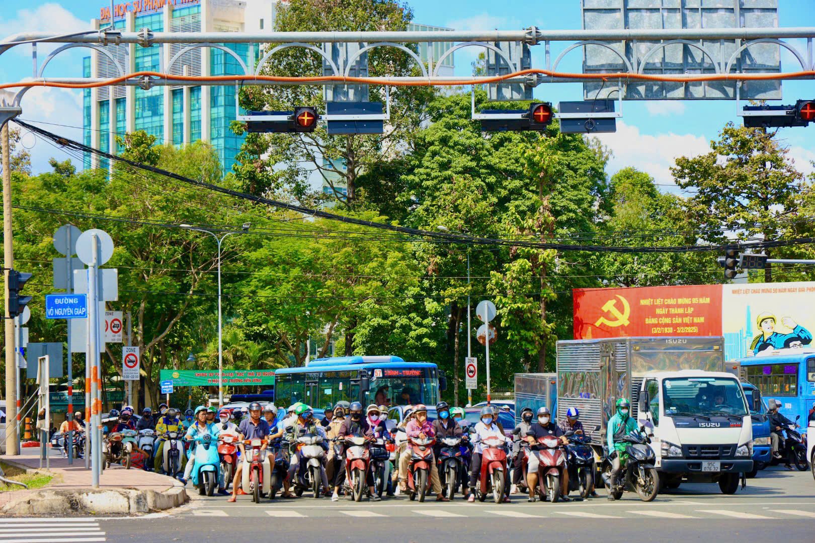 Những hình ảnh 