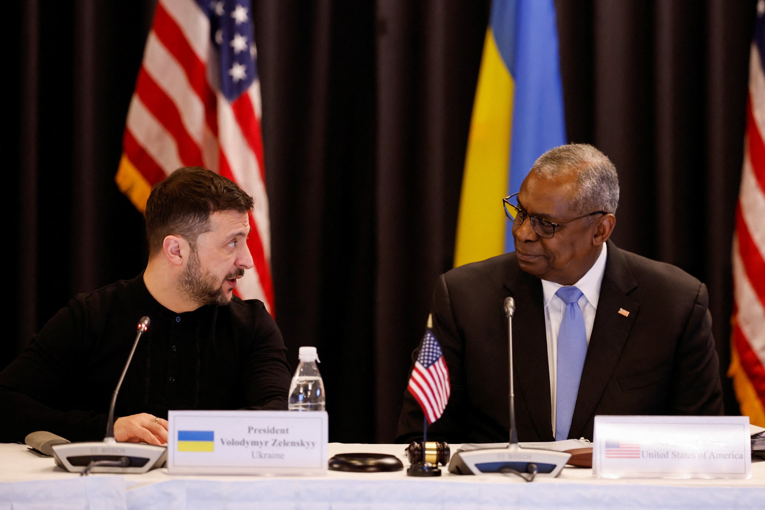 Chiến sự Ukraine ngày 1.051: Ông Zelensky gợi ý phương Tây điều quân sang Kyiv- Ảnh 2.