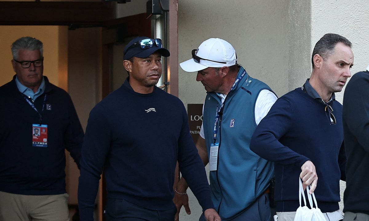 Tiger Woods stops early in rematch