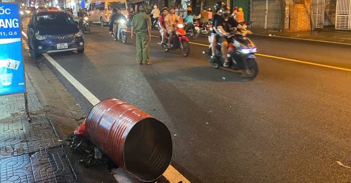 Barrel explodes like a bomb in Ho Chi Minh City, one person injured