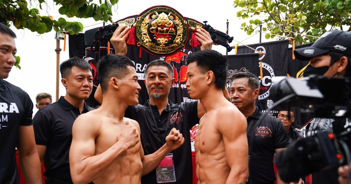 Johnny Tri Nguyen with a special gift for the 5 champions of 'Vietnam Martial Arts'